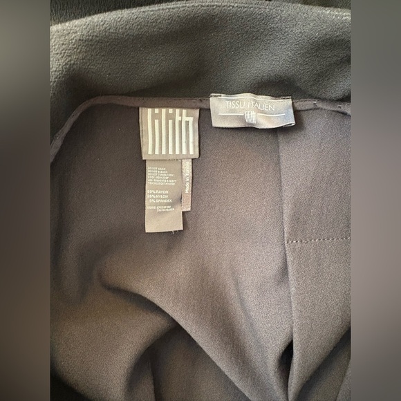 Lilith faux wrap pleated black midi skirt, size XL - Picture 4 of 6